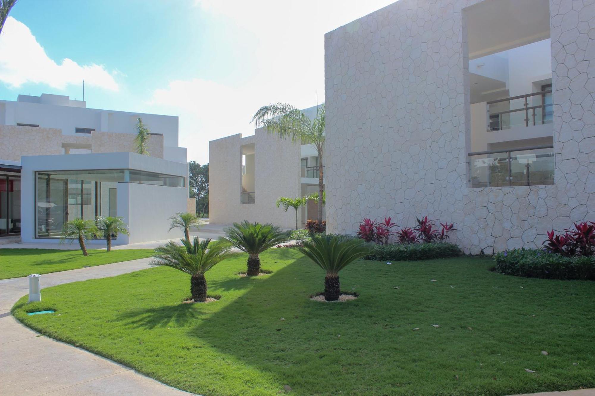 Exceptional 2Story Penthouse With Hot Tub And Rooftop Terrace In Bahia Principe Акумал Екстериор снимка